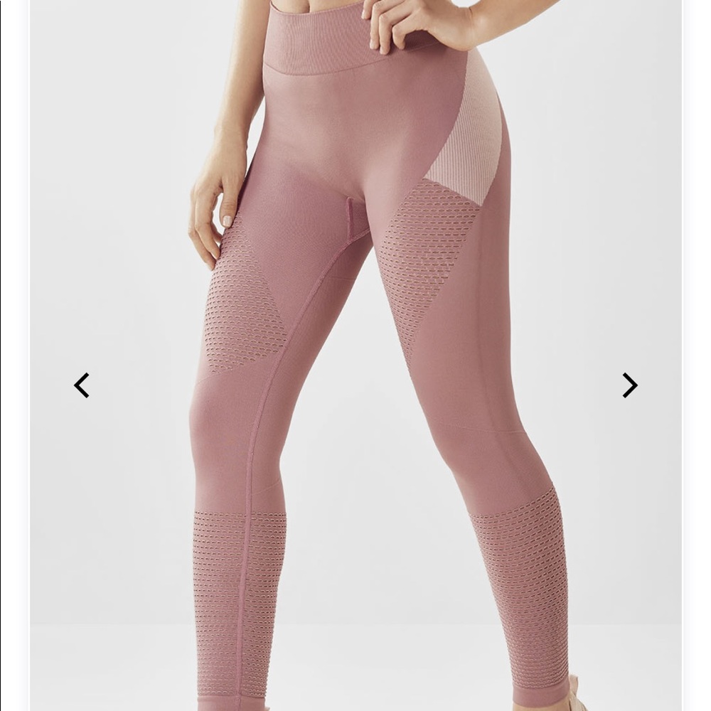 Demi Lovato x fabletics leggings